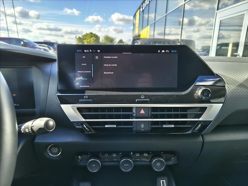 Citroën C4 1,2   EAT8 MAX - fotka 18 z 21