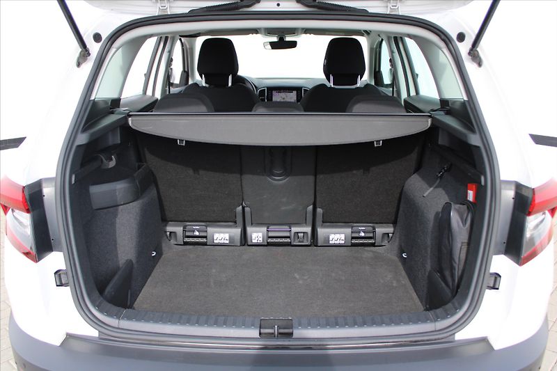 Škoda Karoq 2.0 TDI  NAVI DPH 1.MAJ ČR - fotka 11 z 28