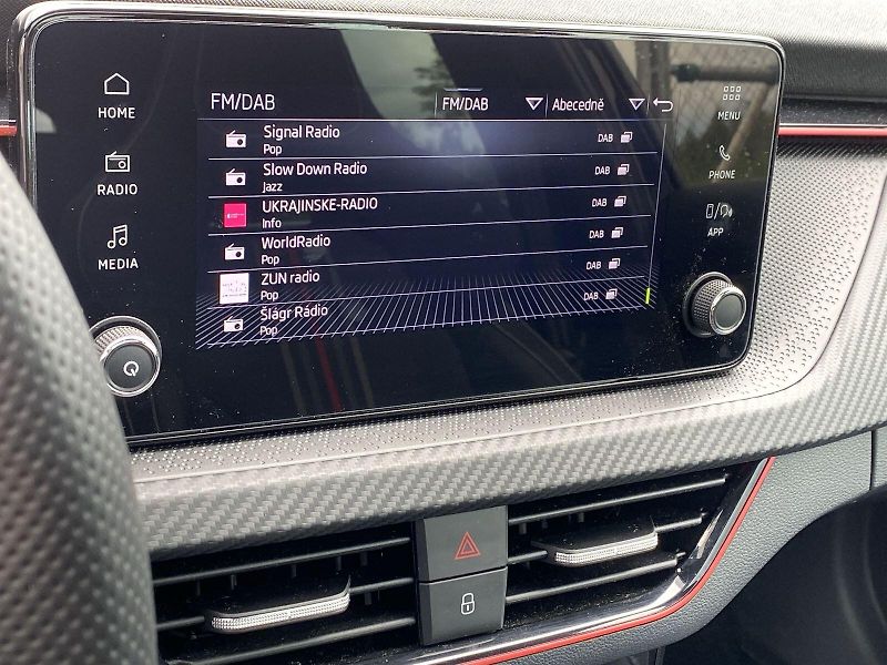 Škoda Kamiq (2025) 1.5 TSI DSG Monte Carlo - fotka 11 z 37