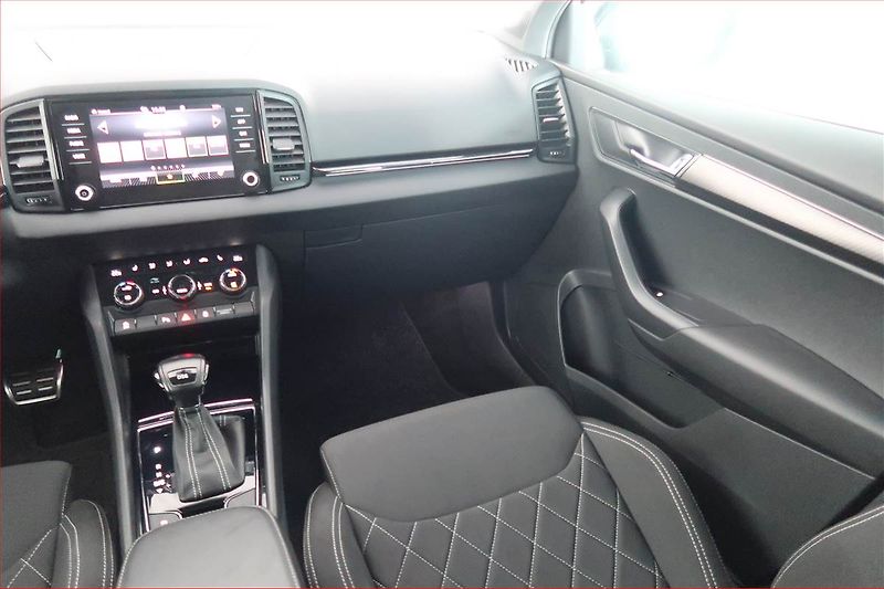 Škoda Karoq (2021) Sportline 1.5 TSI - fotka 8 z 23