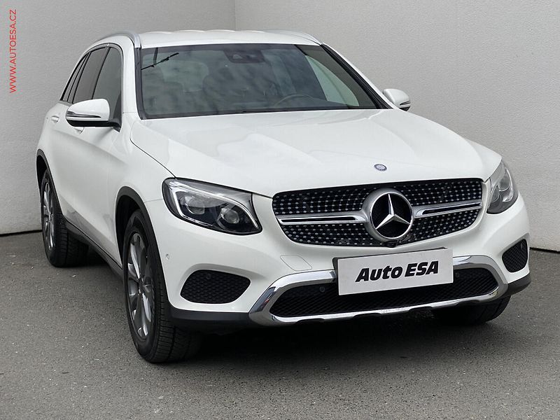Mercedes-Benz GLC (2016) 2.0T 250 4Matic, ČR, AT, LED - fotografie inzerátu