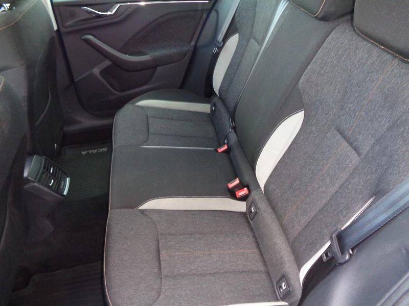 Škoda Scala 1.0 TSI  SPACEBACK STYLE  85 k - fotka 22 z 29