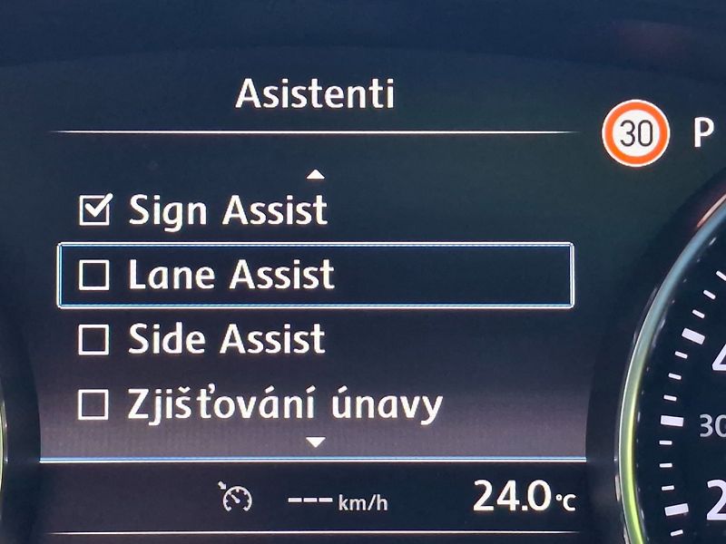 Volkswagen Touareg (2015) 4.2TDI 250kW R-LINE -ČR - fotka 20 z 48