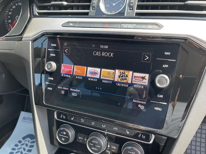 Volkswagen Passat 2.0TDi Dsg 4x4 HIGHL-NEHAV-ČR! - fotka 35 z 38