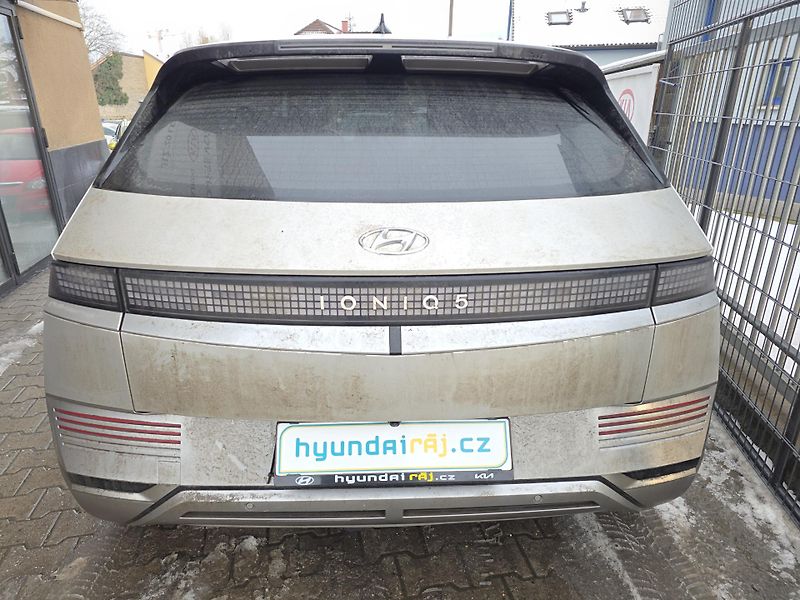 Hyundai Ioniq 5 V ZÁRUCE-100%SOH-77KWh - fotka 6 z 12