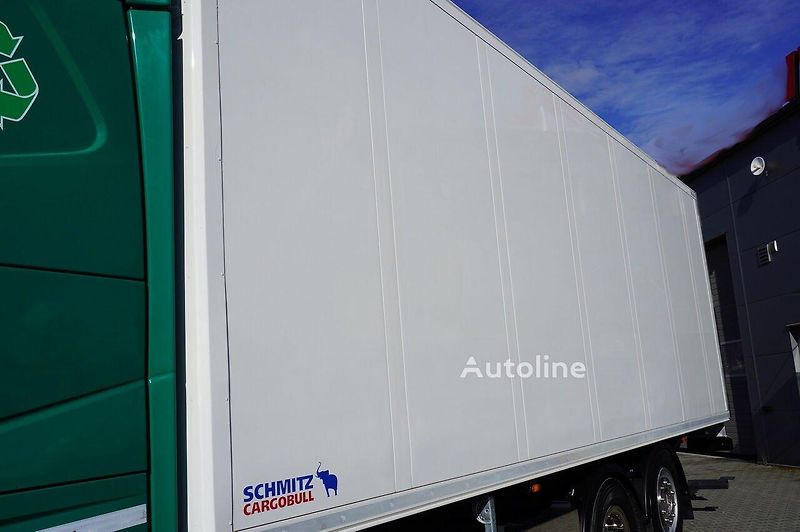 Volvo FH (2018) 500 6x2 chlaďák EURO 6 - fotka 10 z 26