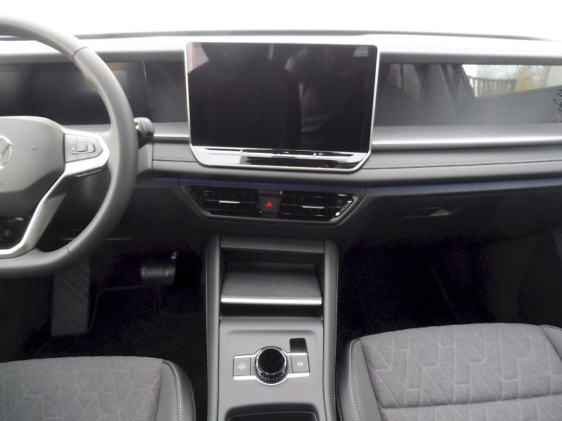 Volkswagen Tayron (2026) People 1,5 TSI 150kW eHybrid - fotka 10 z 29
