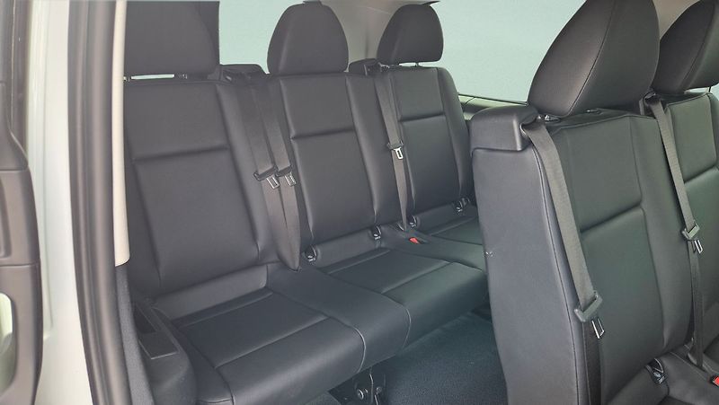 Mercedes-Benz Vito 114 CDI/XL Tourer - fotka 20 z 23