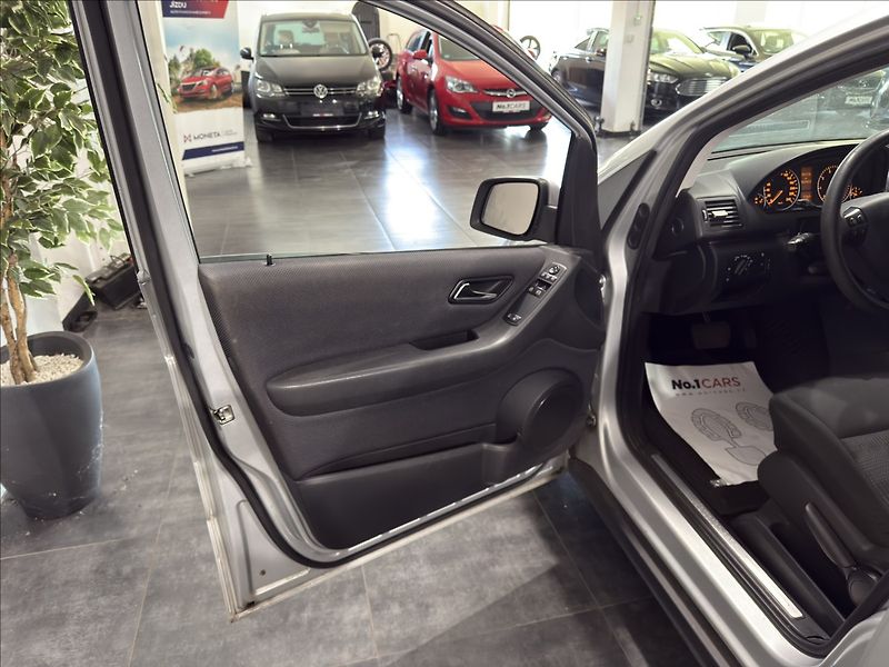 Mercedes-Benz Třídy A 1,7   i AUTOMAT TAŽNÉ ALU STK - fotka 6 z 28