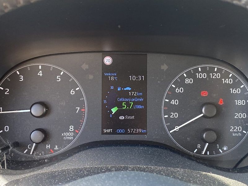 Toyota Yaris 1.5i, ČR-1m, ComTech, záruka - fotka 11 z 16