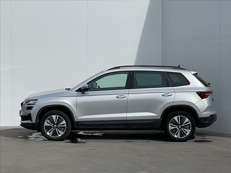 Škoda Karoq 2,0 TDI DSG Style Plus NAV+PDC - fotka 2 z 23