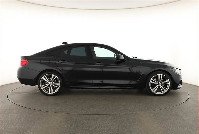 BMW Řada 4 (2017) 420d xDrive - fotka 6 z 20