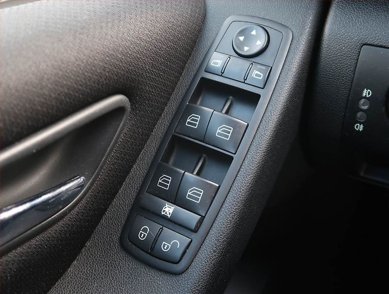 Mercedes-Benz Třídy A (2007) A 150 , po STK, udržované - fotka 15 z 18