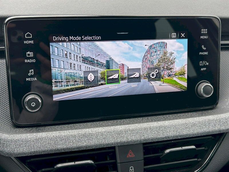 Škoda Scala (2025) Selection 1.0 TSI 85 kW - fotka 24 z 34