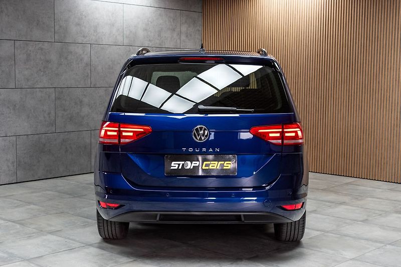 Volkswagen Touran 1.5 TSI TAŽNÉ*7.MÍST*DPH*ČR 1M - fotka 5 z 45