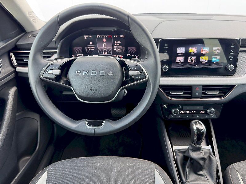 Škoda Kamiq (2025) 1.0 TSI 85kW DSG Top Selection - fotka 8 z 35
