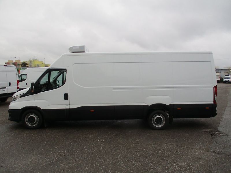 Iveco Daily 35S16, chladící Zanotti Z380 + - fotka 10 z 21