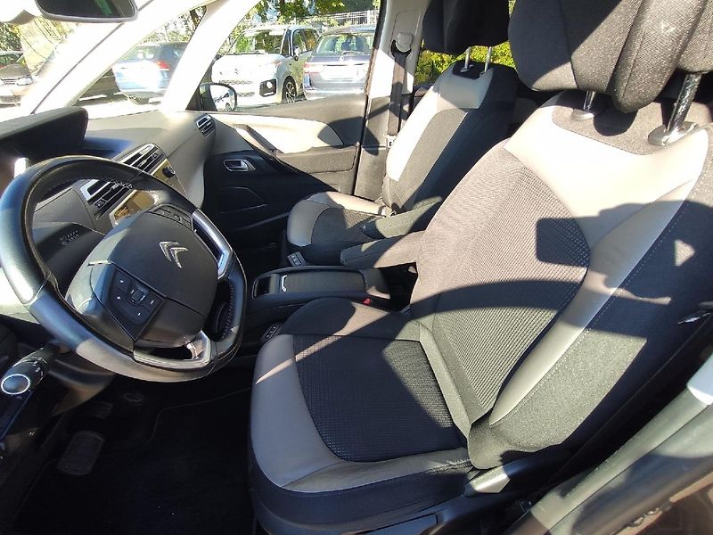 Citroën Grand C4 Picasso (2016) 2.0 HDI 150k AUT6 TZ - fotka 29 z 36