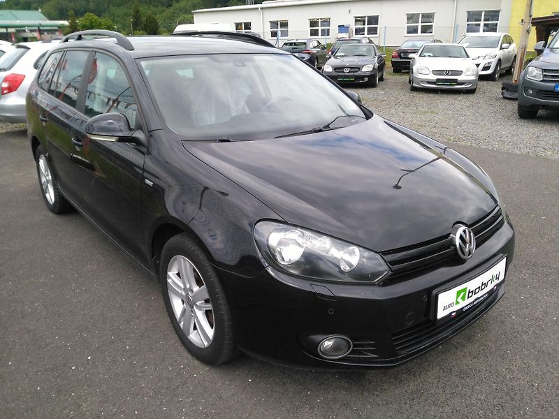 Volkswagen Golf Variant 1,2 TSI  MATCH /77 kW/ - fotka 2 z 41