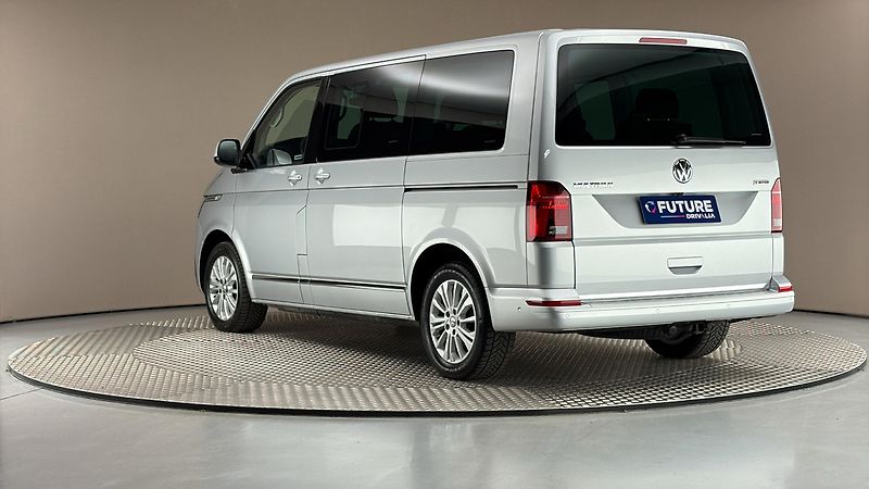 Volkswagen Multivan 2.0 TDI DSG 4motion Highline - fotka 2 z 28
