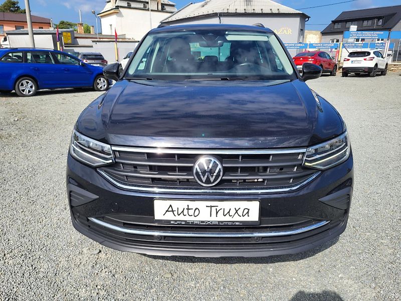 Volkswagen Tiguan 2.0 TDi 90kW LIFE - fotka 31 z 44