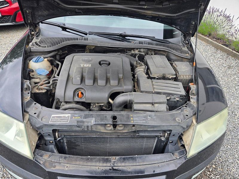 Škoda Octavia (2005) 2.0 TDI - fotka 16 z 16