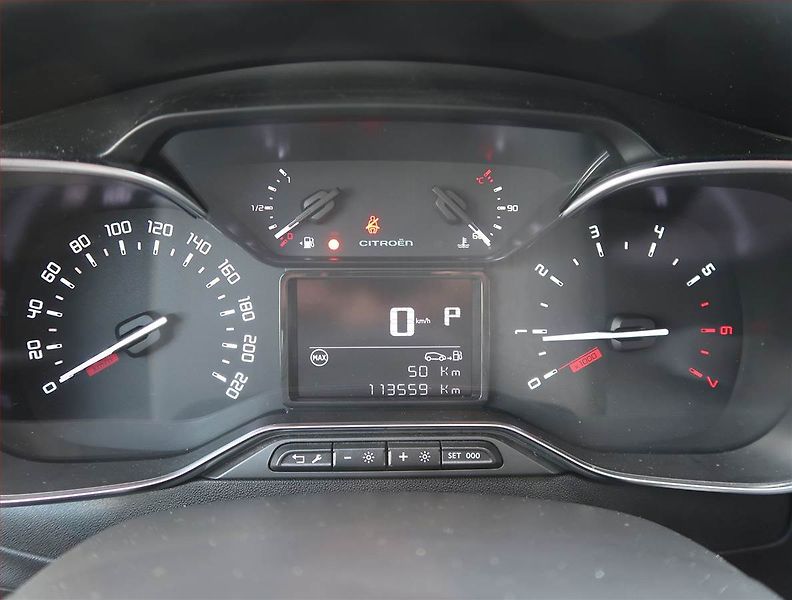 Citroën C3 (2017) Feel 1.2 PureTech, Automat - fotka 11 z 13
