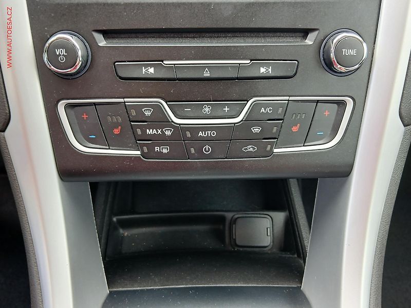 Ford Mondeo (2016) 1.5TDCi, ČR, AC, tempo - fotka 18 z 26