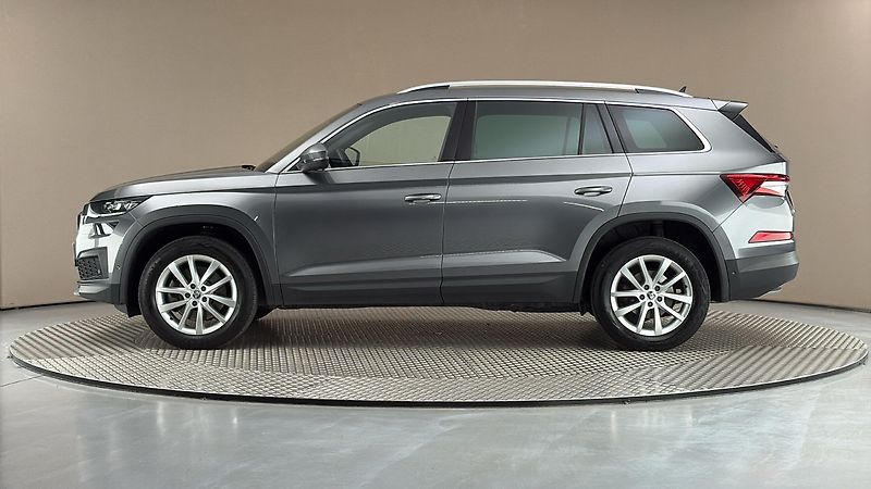 Škoda Kodiaq 2.0 TDI DSG 4x4 Style - fotka 4 z 30