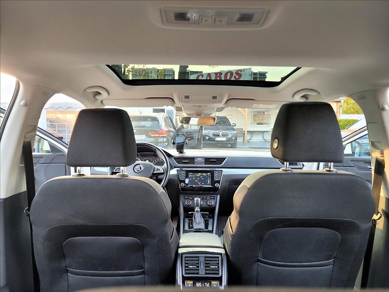 Škoda Superb 2,0 TDI,140kw,DSG,Panorama - fotka 41 z 50