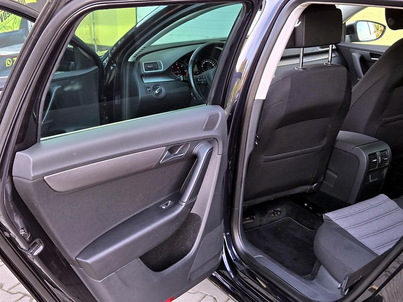 Volkswagen Passat TDi SERV.KNIHA - PERF.STAV     - fotka 19 z 46