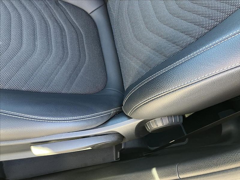 Mercedes-Benz Třídy B 1,3 Distronic Pano CarPlay - fotka 11 z 23