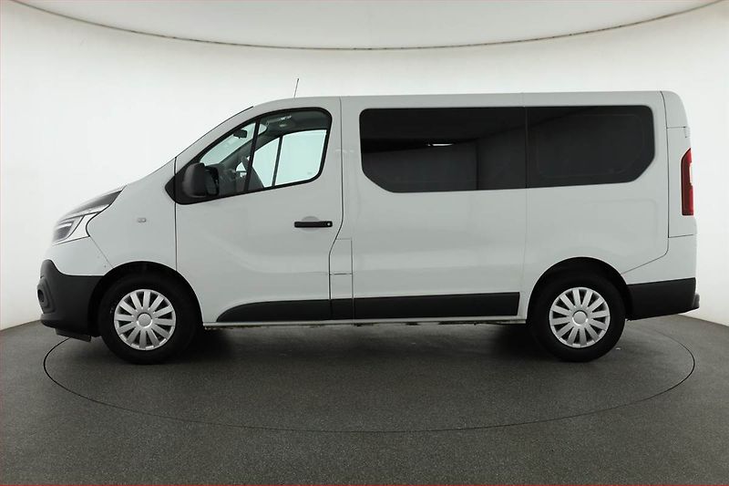 Renault Trafic (2020) 2.0 dCi, Bus, 9Míst, ČR, DPH - fotka 3 z 13
