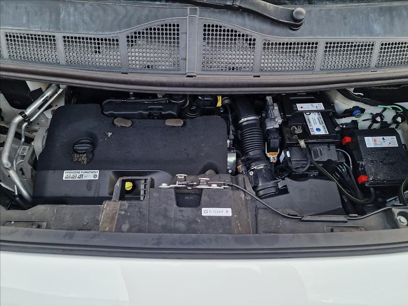 Toyota ProAce Verso 2.0 D-4d 110kW L2 Shuttle, ČR - fotka 43 z 50