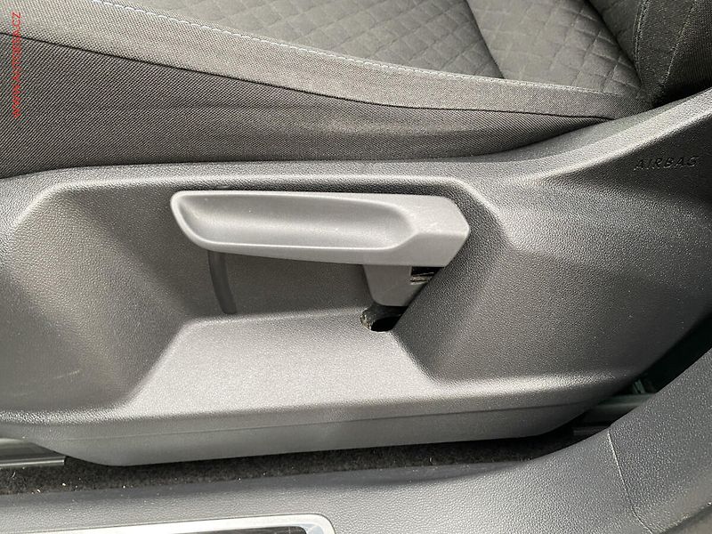 Volkswagen Tiguan (2020) 1.5 TSi, IQ Drive, LED, +kola - fotka 14 z 18