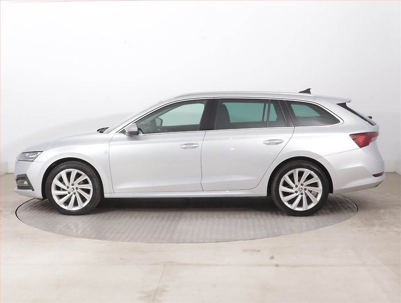Škoda Octavia (2023) 2.0 TDI - fotka 3 z 16