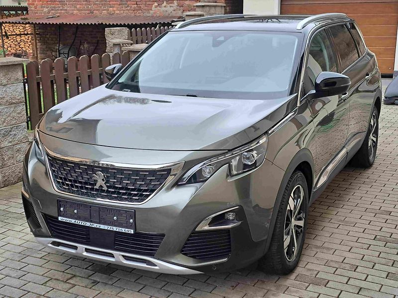 Peugeot 5008 (2019) 1,2 PT EAT8 ALLURE LED NAVI - fotka 6 z 25