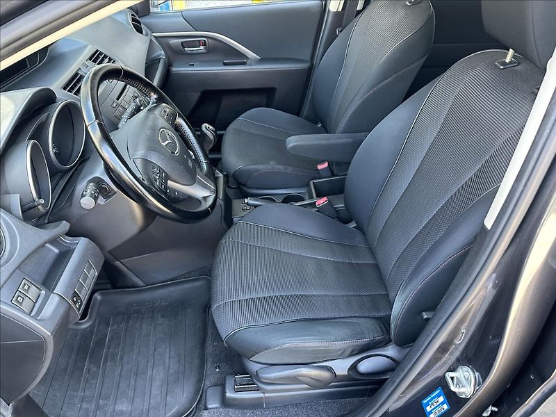 Mazda 5 2,0 7.míst tažné - fotka 13 z 35