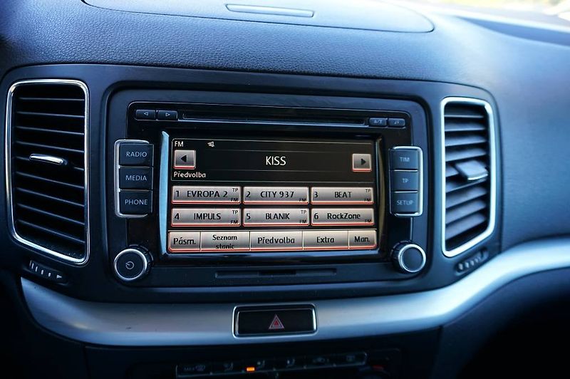 Volkswagen Sharan (2011) HIGHLINE 2,0 TSI 147 kW - fotka 40 z 56