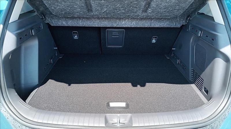 Kia Seltos 1,6 T-GDi 4x2 EXCLUSIVE MAN6 - fotka 12 z 12