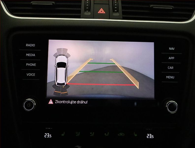 Škoda Octavia (2019) Style 1.5 TSI, Kůže, Navi - fotka 19 z 19