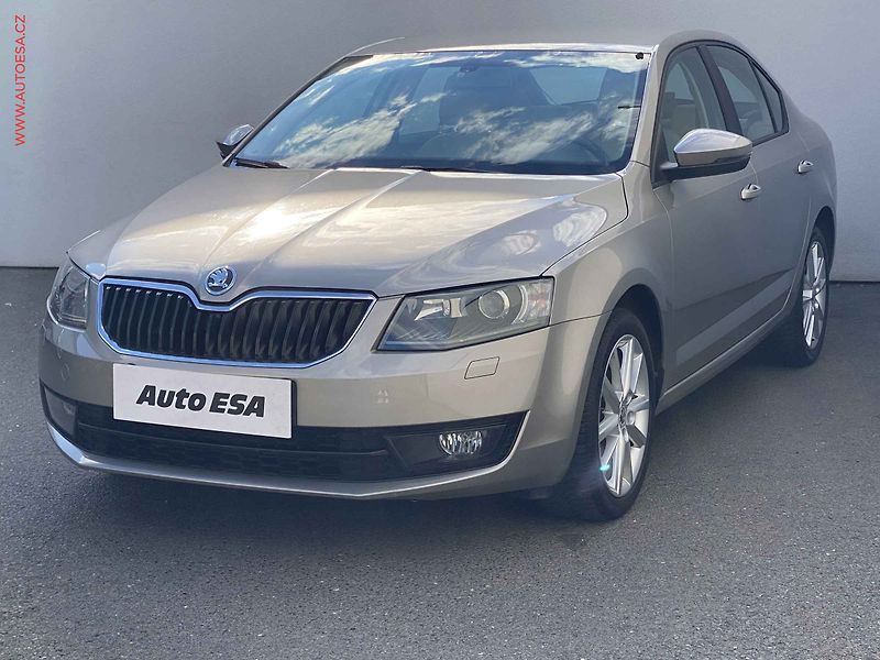 Škoda Octavia (2013) 1.2 TSi, Elegance, bixen, TZ - fotka 3 z 17