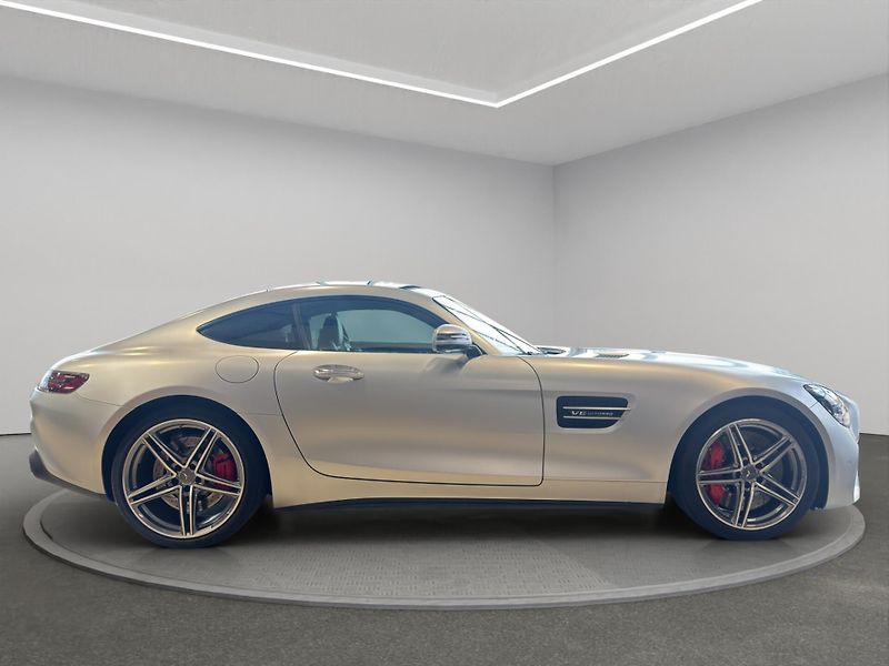 Mercedes-Benz AMG GT (2019) Mercedes S - fotka 4 z 25