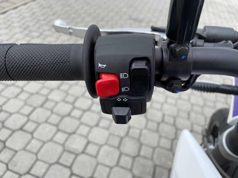 Aprilia (2026) SX 125 EU5+ - fotka 10 z 11