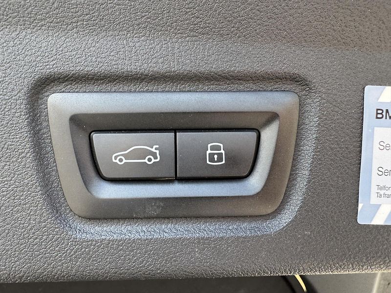 BMW i4 eDrive 40 Tažné Keyless SoH 94 - fotka 23 z 25