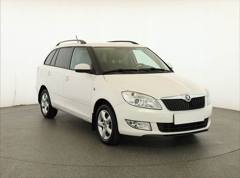 Škoda Fabia (2014) Elegance 1.6 TDI, po STK - fotografie inzerátu