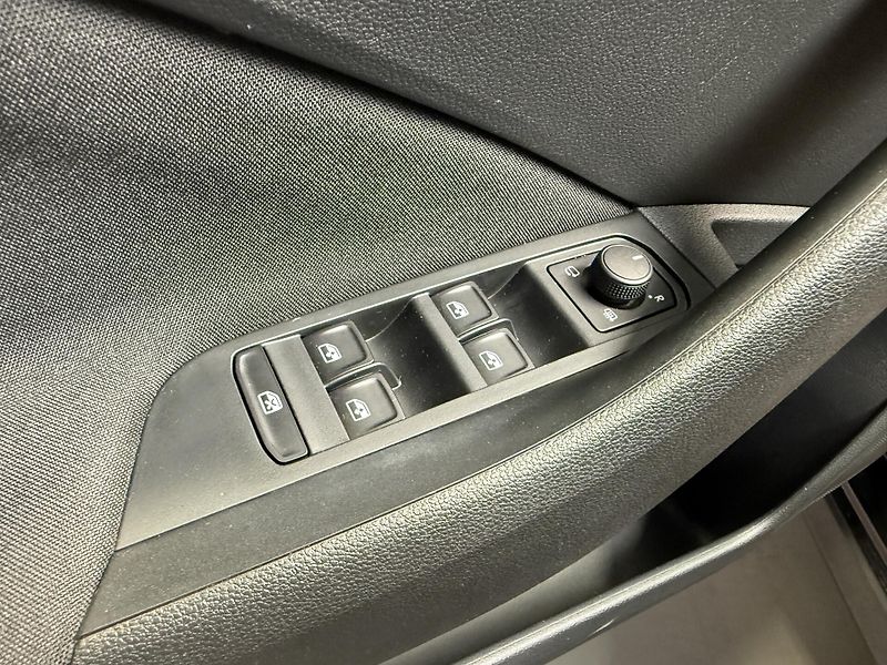 Škoda Kamiq 1.5 TSI 110 kW Scoutline - fotka 10 z 13