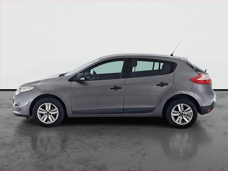 Renault Mégane (2011) 1.6 16V, Tempomat - fotka 3 z 17