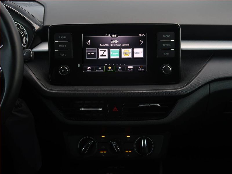 Škoda Fabia (2023) Ambition 1.0 TSI, ČR,1.maj - fotka 12 z 18