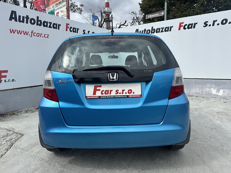 Honda Jazz (2010) 1.4 i-VTEC (73 kW) - fotka 6 z 31